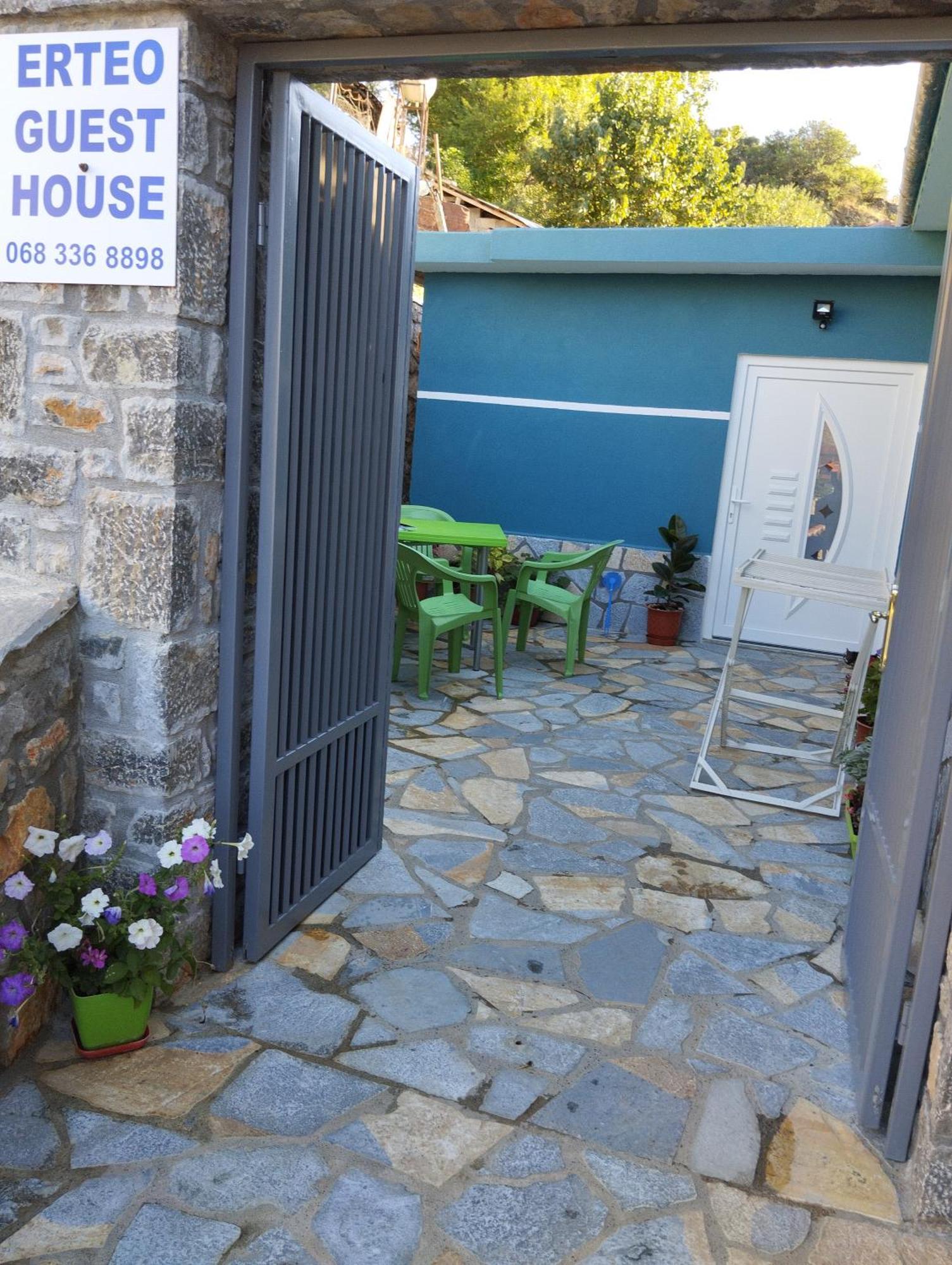 Erteo Guest House Pogradec Bagian luar foto